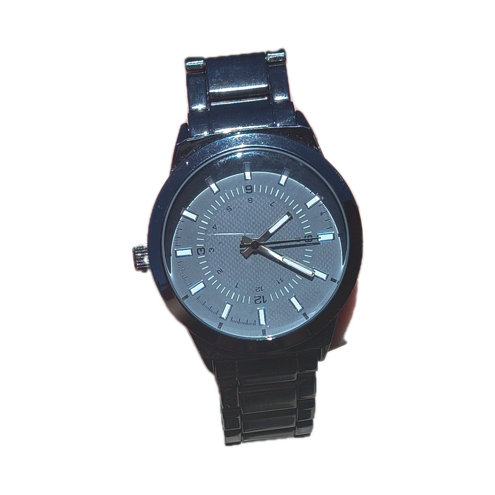 FMD Unisex Quartz Analog Wristwatch Black Dial Black Metal Bracelet